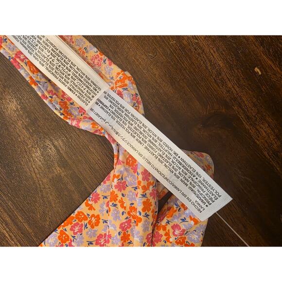 Amazon Essentials Bikini Top Peach Floral Size XL Halter Triangle Tie NWT - Picture 5 of 5